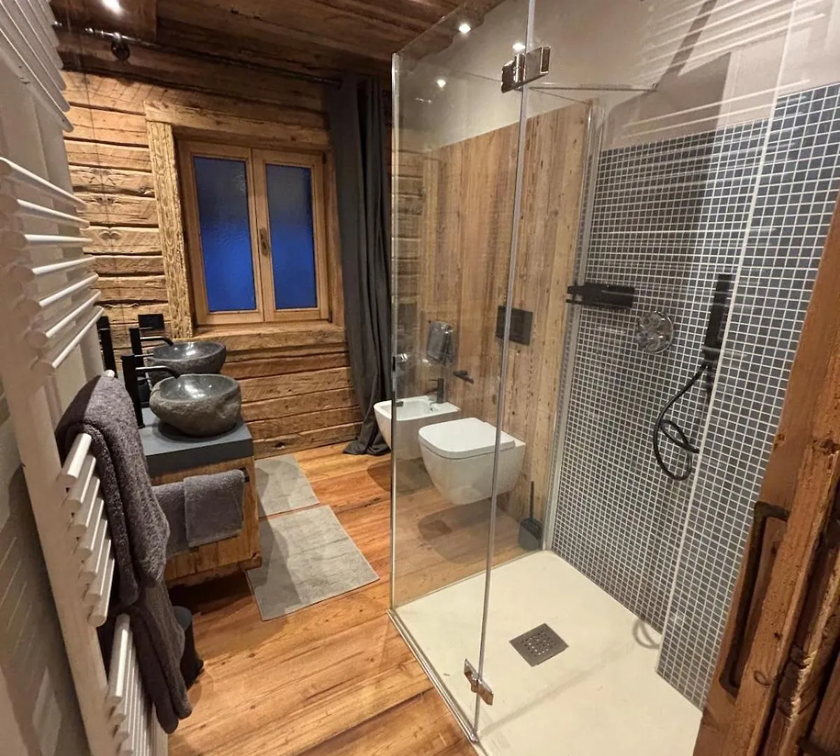 Luxury Central Apartment كورتينا دامبيتزو