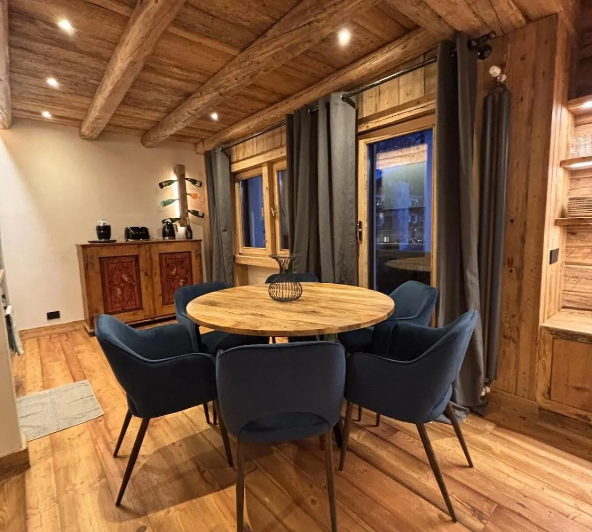 Luxury Central Apartment كورتينا دامبيتزو