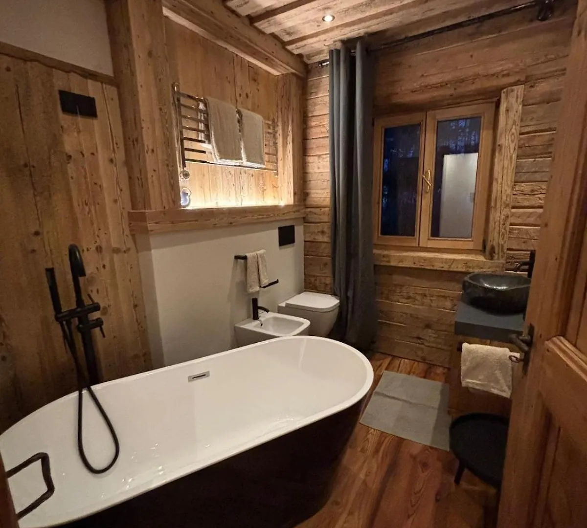 Luxury Central Apartment كورتينا دامبيتزو